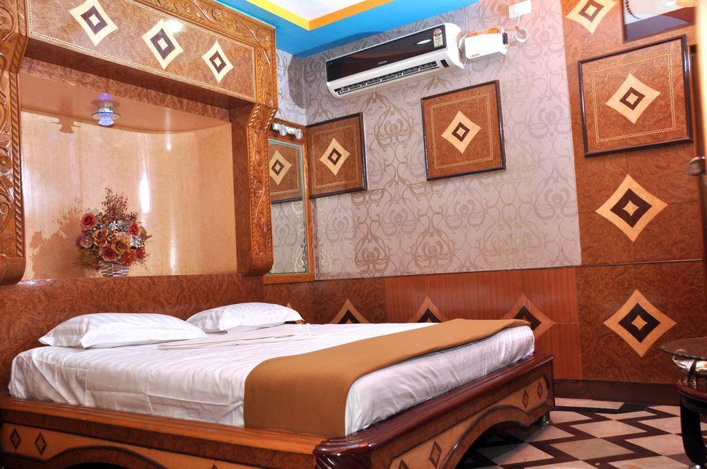 Hotel Shri Swarna'S Palace - A Business Class Hotel Tiruchirappalli Екстериор снимка